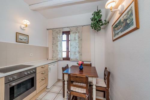 Garden Village Studios & Apartments