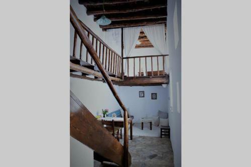Theano Traditional House Mountain And Field View