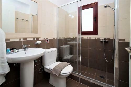 Kaligata Villa Sleeps 6 With Pool Air Con And Wifi