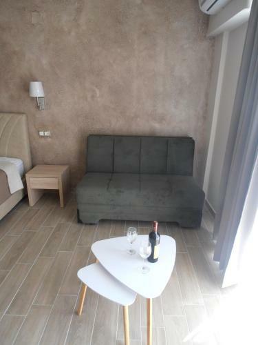 Hotel Frosini Gardens