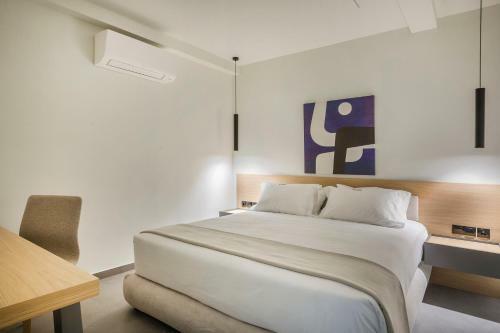 Modern Minimalist Villa Helias