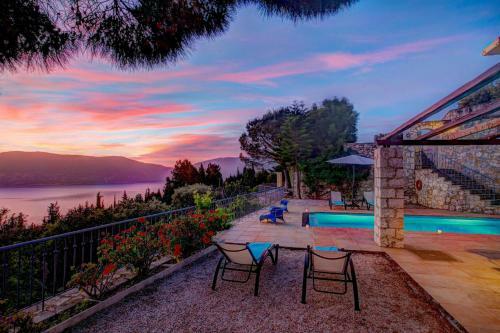 Katsarata Villa Sleeps 4 Pool Air Con Wifi