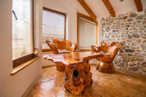 Hostal Robinson Sunset Guest House