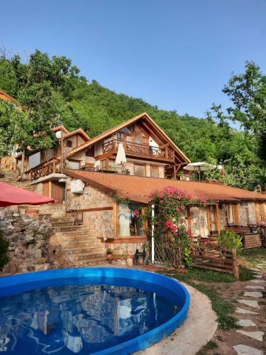 Hostal Robinson Sunset Guest House