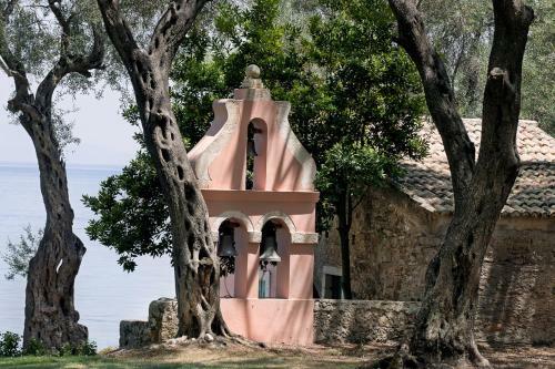 Chlomos Villa Sleeps 2 With Wifi