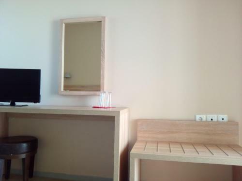 Hotel Marzi Beach And Bungalows