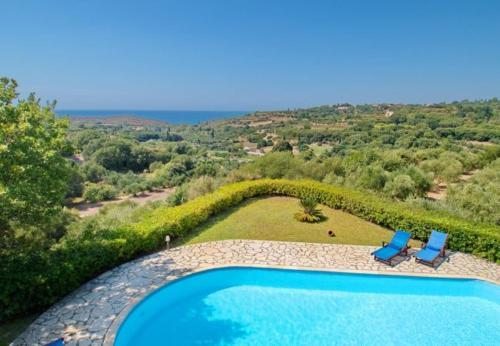 Kleismata Villa Sleeps 6 With Pool And Air Con