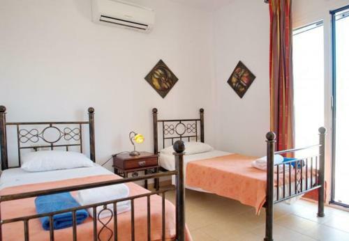 Villa In Kleismata Sleeps 7 Includes Swimming Pool And Air Con 6