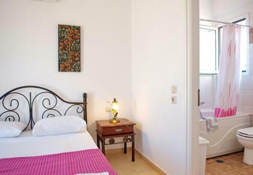 Villa In Kleismata Sleeps 7 Includes Swimming Pool And Air Con 6