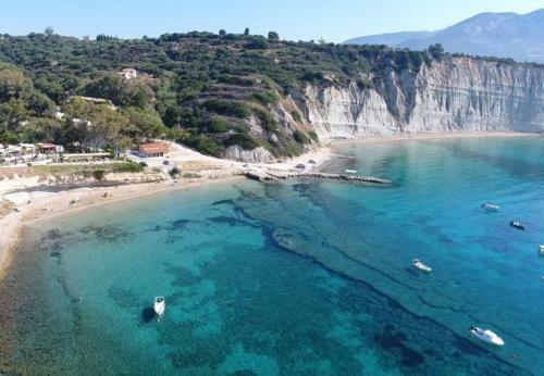 Villa In Kleismata Sleeps 7 Includes Swimming Pool And Air Con 6