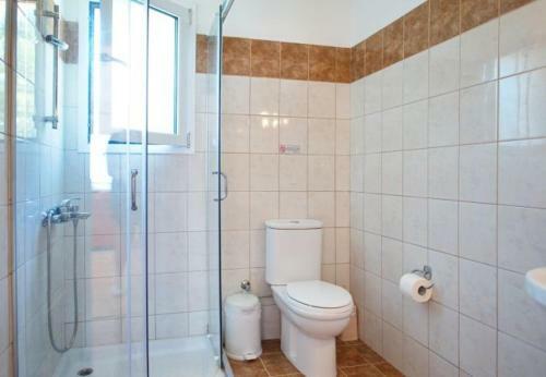 Villa In Kleismata Sleeps 7 Includes Swimming Pool And Air Con 6