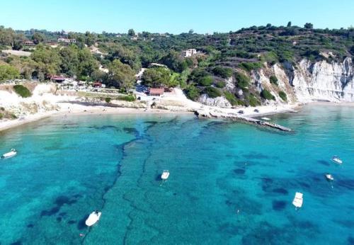 Villa In Kleismata Sleeps 5 Includes Swimming Pool And Air Con