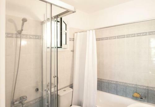 Villa In Kleismata Sleeps 5 Includes Swimming Pool And Air Con