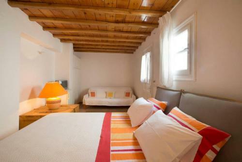Mykonos Psarrou Villas For 18 People