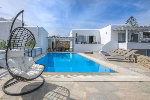 Mykonos Psarrou Villas For 18 People