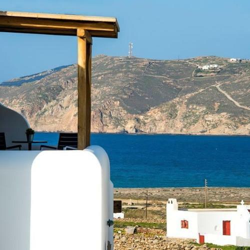 Villa Mykonos Bible 20
