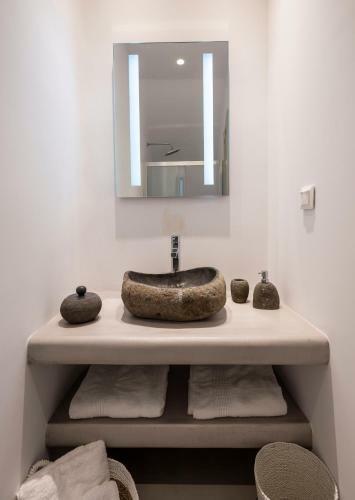 Black Diamond Luxurious Villa Mykonian Blue