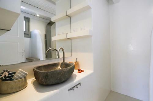 Sensation Three Level Villa In Mykonos Town