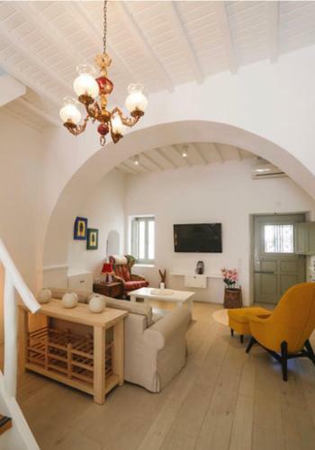 Sensation Three Level Villa In Mykonos Town
