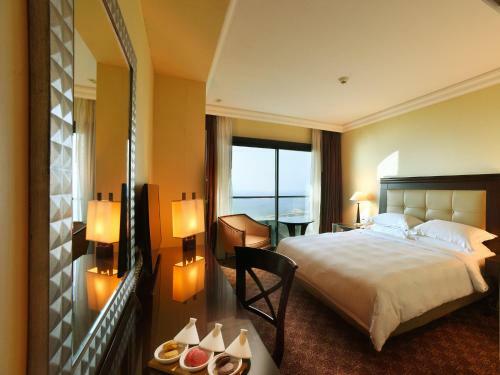Hotel Raouche Arjaan By Rotana