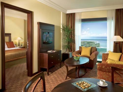 Hotel Raouche Arjaan By Rotana