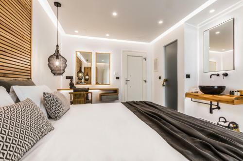 Hotel Naxian Secret