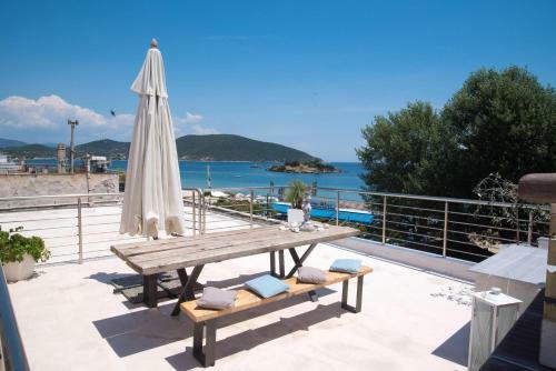 Hostal Sea View Studio In Front Of The Beach.