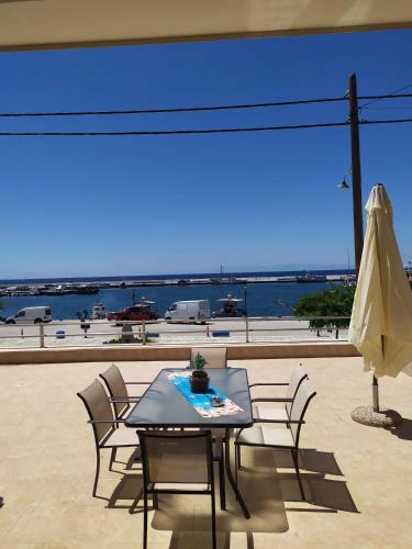 Apartamento Anchors Aweigh Kassandra Sea View Apt
