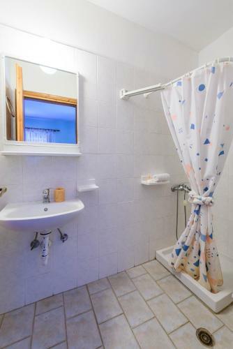 Hostal Guesthouse Alexandros