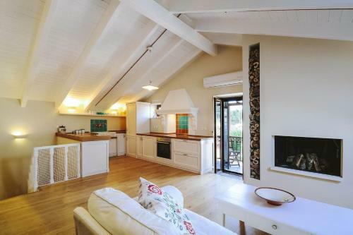 Nafsika Apartment - Paxos Retreats