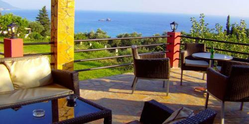 Loft Apartment Adonis In Pelekas Beach With Pool