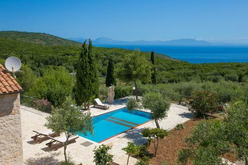 Perachori Villa Sleeps 4 Pool Air Con Wifi T604840