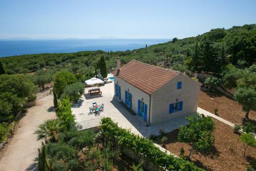 Perachori Villa Sleeps 4 Pool Air Con Wifi T604840