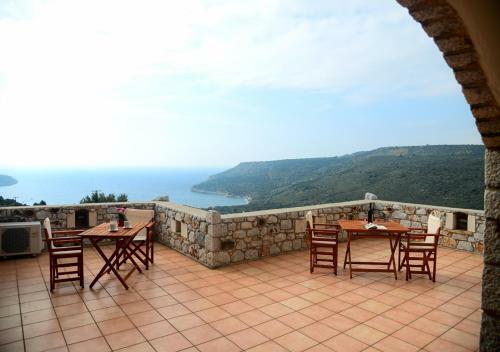 Hostal Focalion Castle Luxury Suites