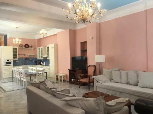 Apartamento Neoclassical House In Central Piraeus