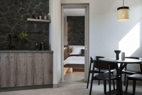 Hotel Apikia Santorini