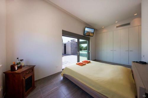 Loutraki � Tramonto Di Olive - Gorgeous Pool Villa