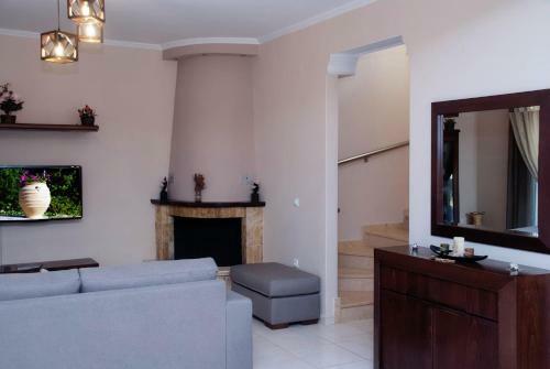 Villa Compass