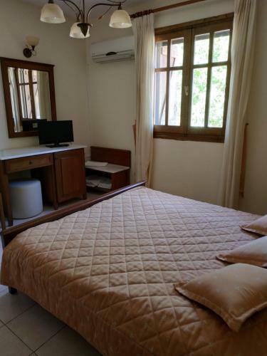 Dolopia Hotel