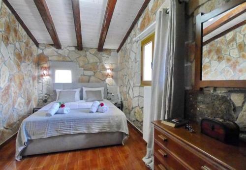 Samonas Villa Sleeps 4 With Pool And Air Con