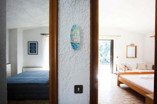 Negley Sea Side Villa, Elani