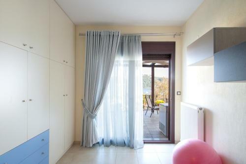 Luxury Townhouse And Town Apartment