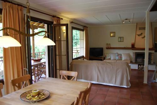 Great Skiathos Villa Three Bedroom Villa Apartment Peaceful Setting Skiathos