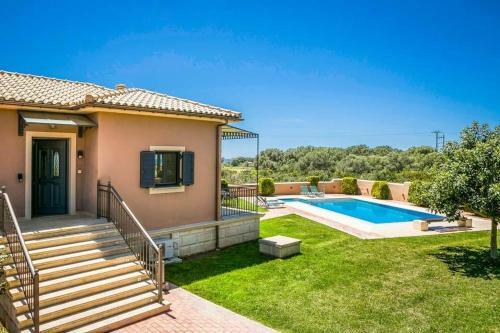 Fokata Villa Sleeps 4 Pool Air Con Wifi