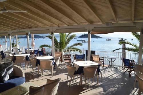 Hotel Aris