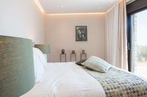 Very Private Golf And Seaview Villa