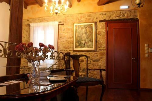 Hostal The House By The River Luxury Villa