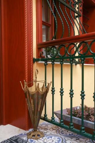 Hostal The House By The River Luxury Villa