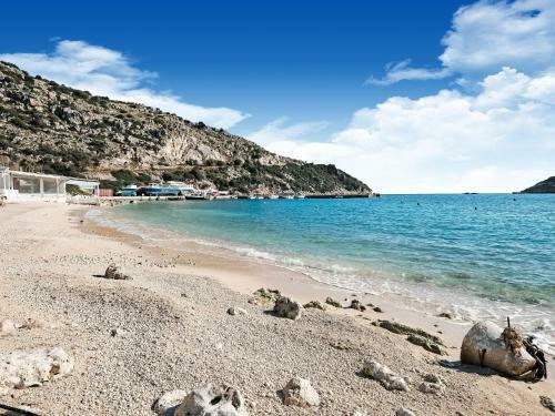 Rustic Holiday Home In Volimes Near Sea Beach
