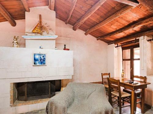 Rustic Holiday Home In Volimes Near Sea Beach